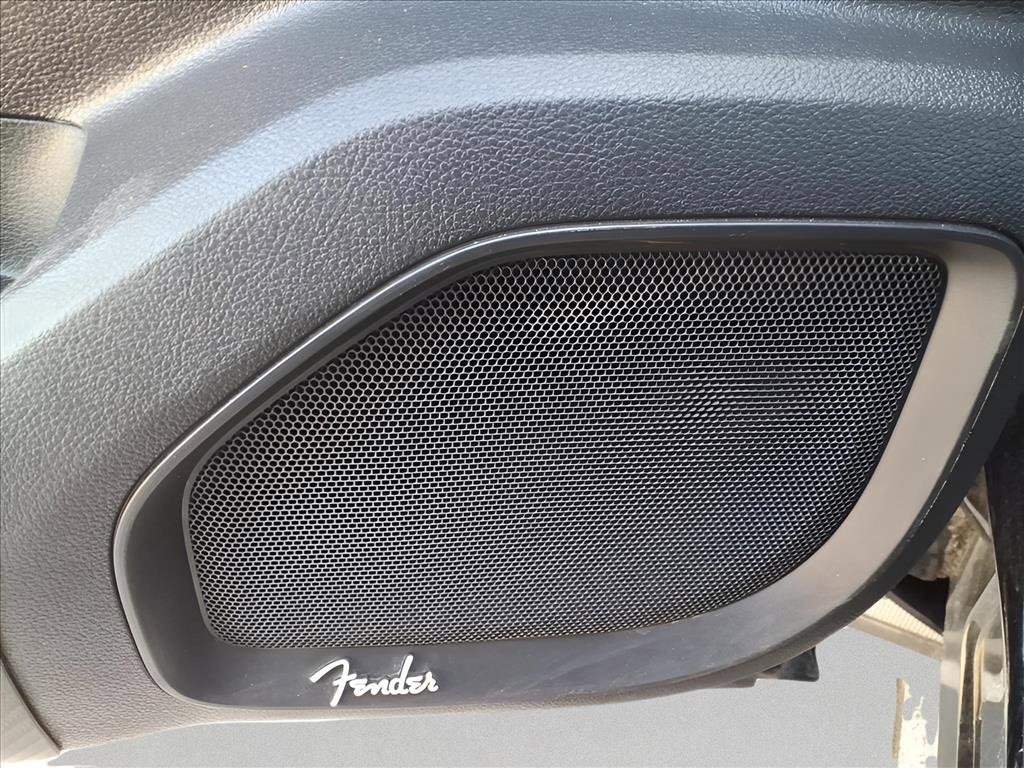 Used 2024 Nissan Titan PRO-4X w/ Pro-4x Convenience Package image 12