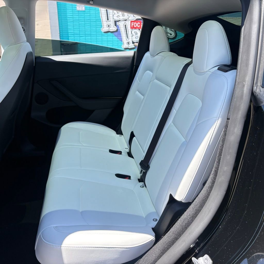 Used 2023 Tesla Model Y Performance AWD/4WD image 11