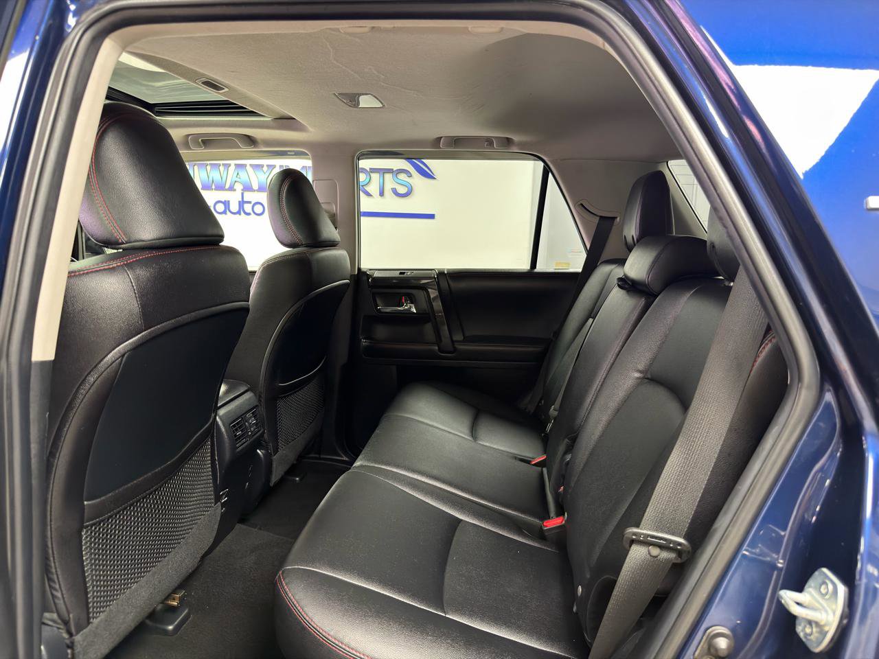 Used 2018 Toyota 4Runner TRD Off-Road Premium image 31