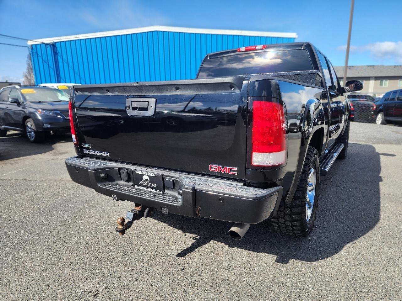Used 2011 GMC Sierra 1500 Denali image 4