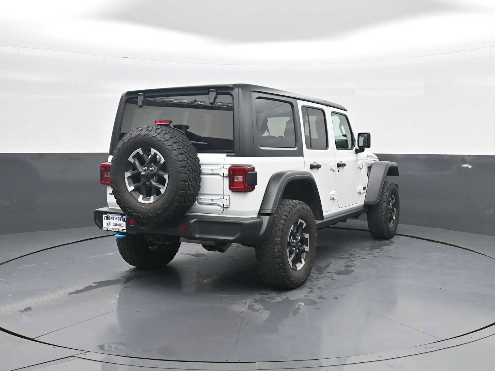 Used 2024 Jeep Wrangler Unlimited Rubicon 4xe AWD/4WD image 7
