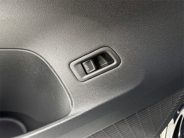 Used 2024 Volkswagen Atlas SEL Premium R-Line image 25