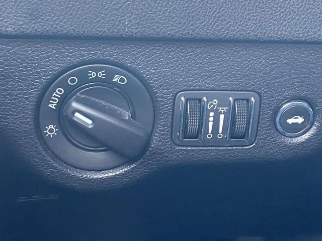 Used 2022 Dodge Charger SXT image 28