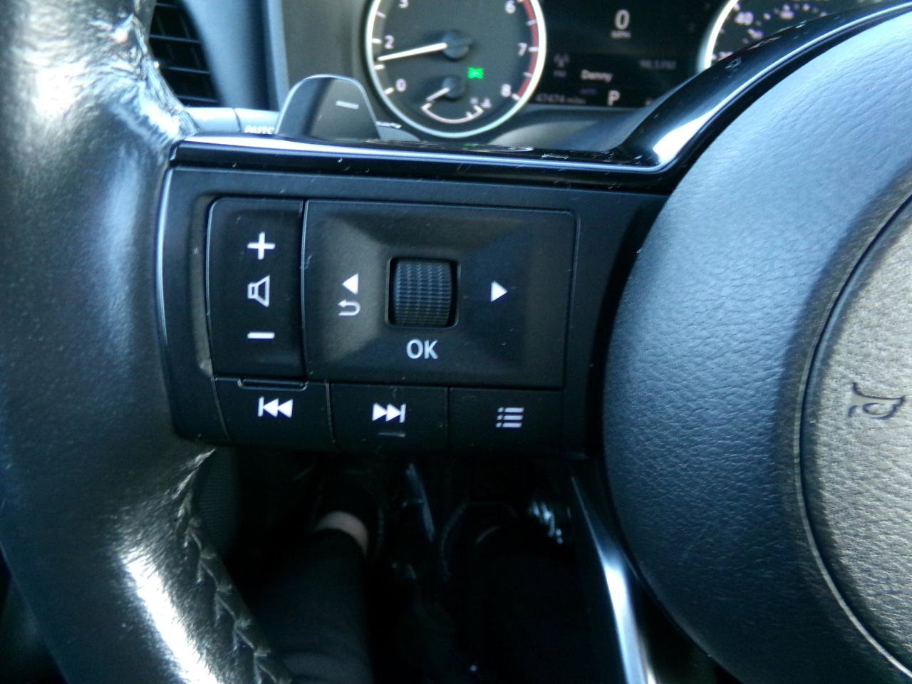 Used 2023 Nissan Rogue SL AWD/4WD image 18