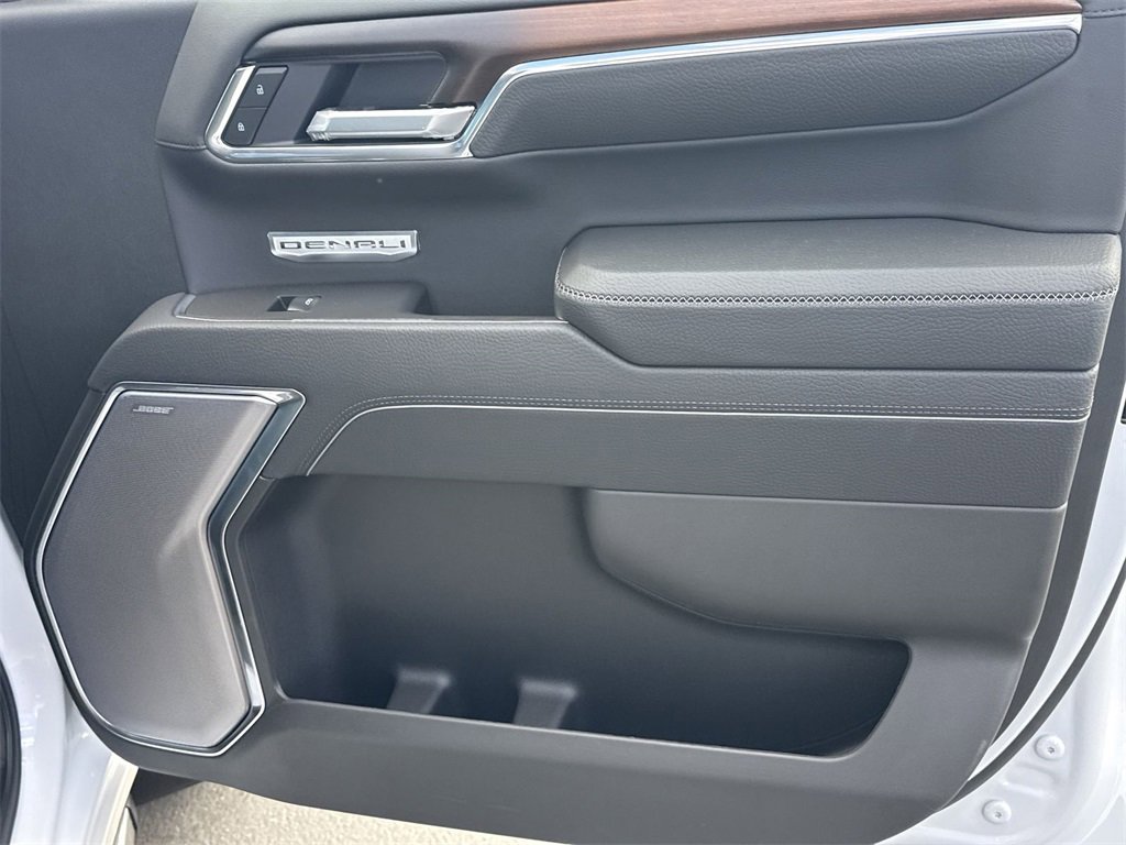 New 2025 GMC Sierra 1500 Denali w/ Denali Reserve Package image 34