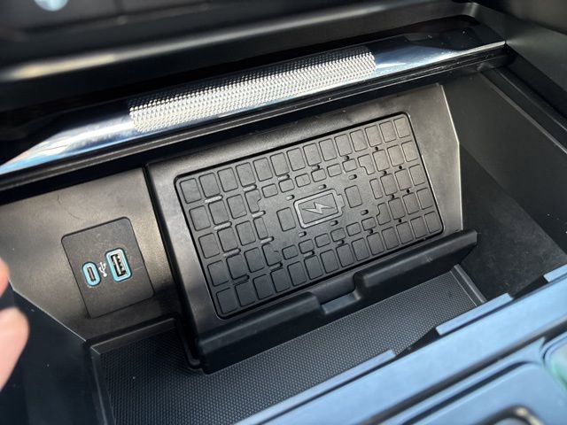 Used 2023 Ford F150 Lariat w/ Equipment Group 502A High image 31