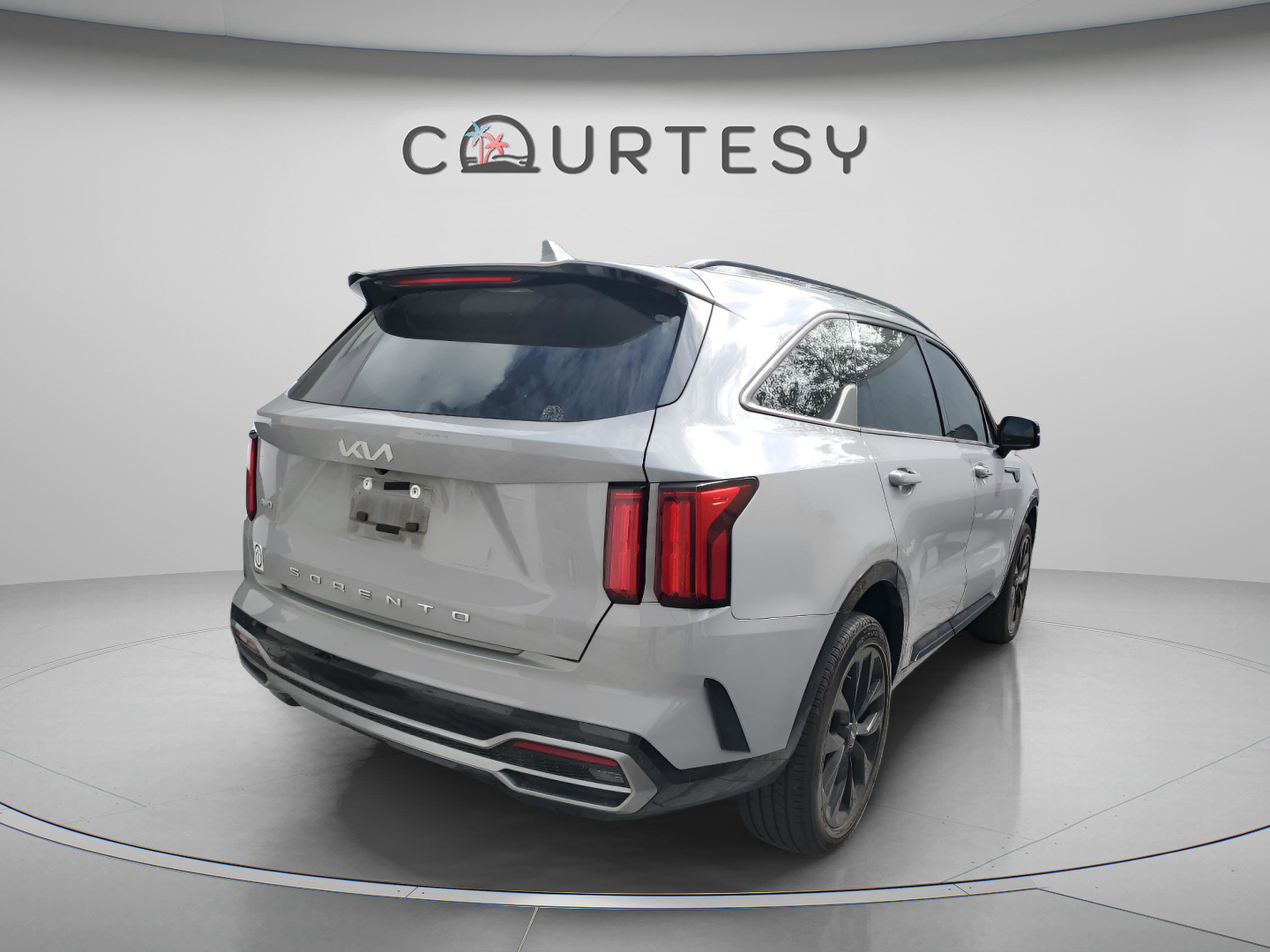 Certified 2022 Kia Sorento SX image 3