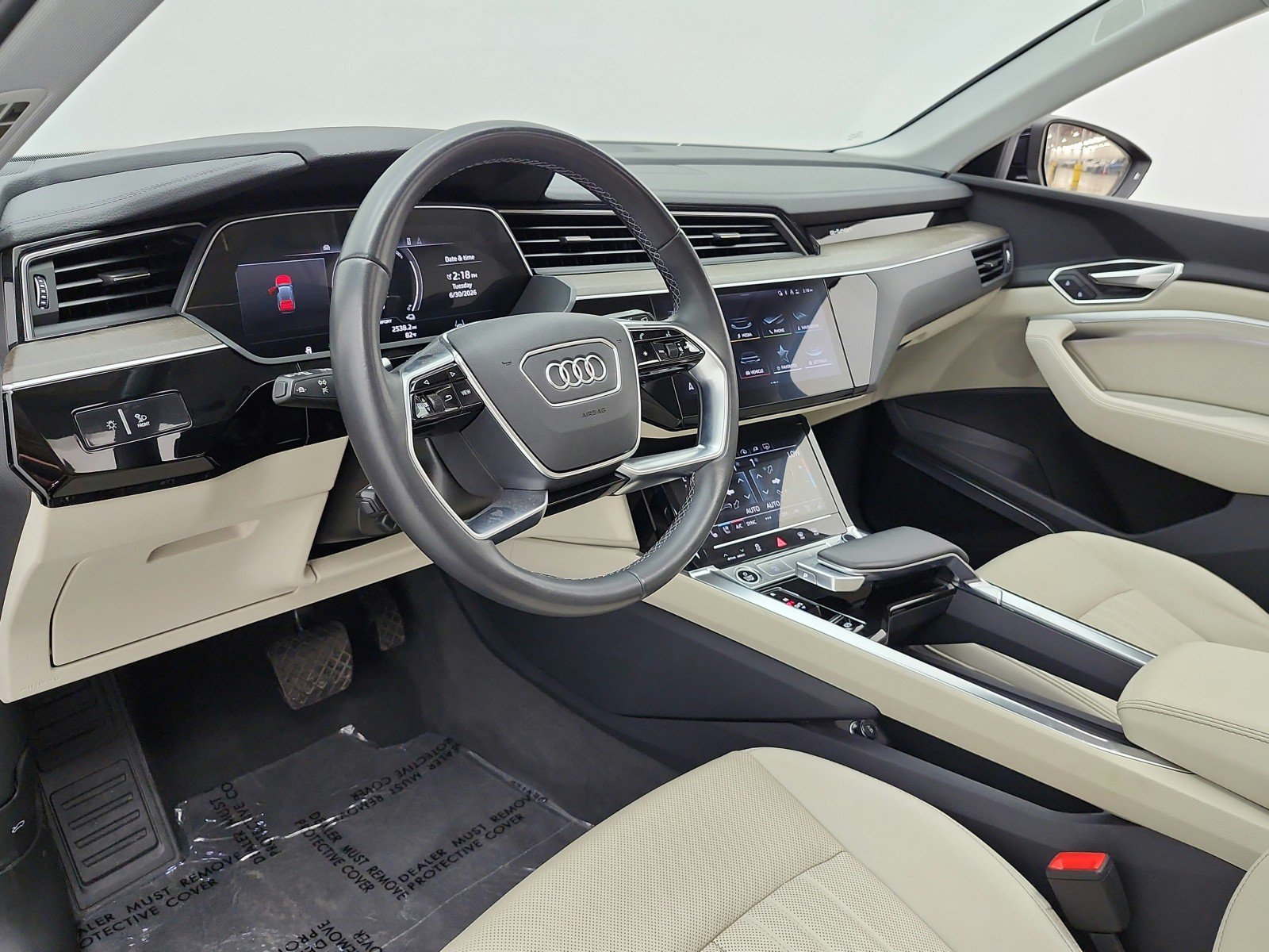 Used 2024 Audi Q8 e-tron Premium Plus w/ Premium Plus Package AWD/4WD image 12