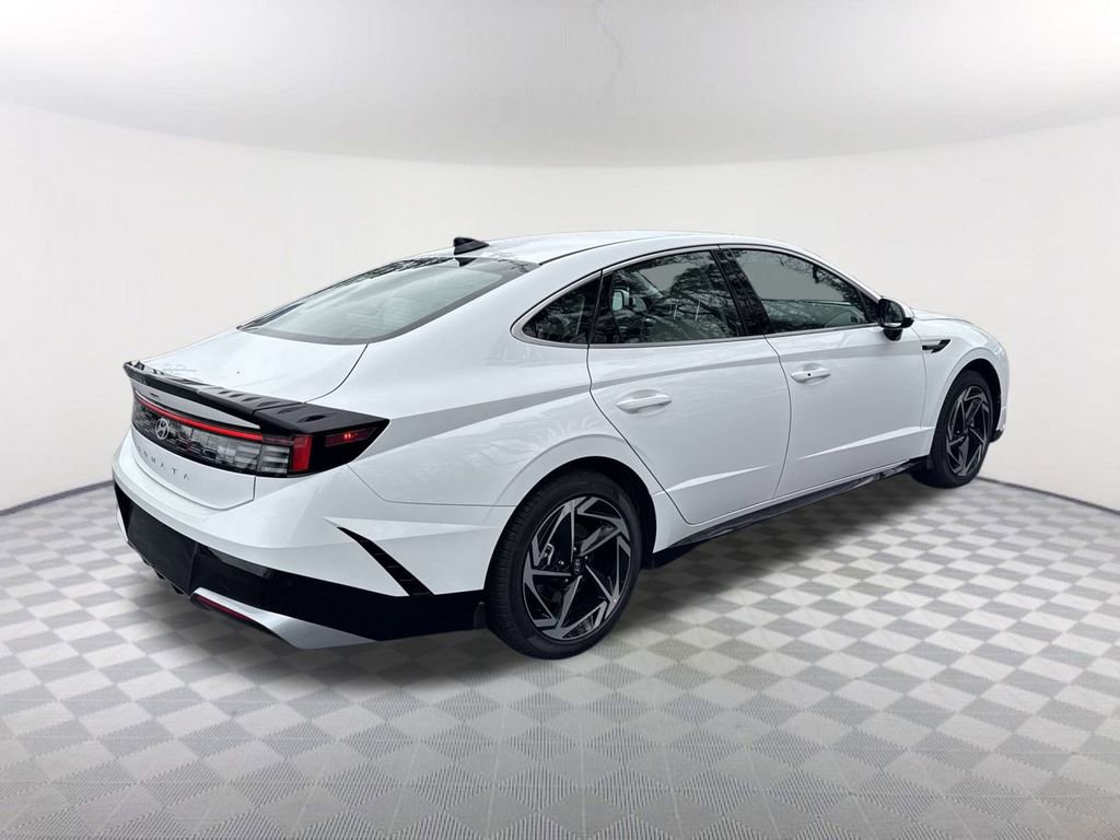 New 2026 Hyundai Sonata SEL FWD image 5