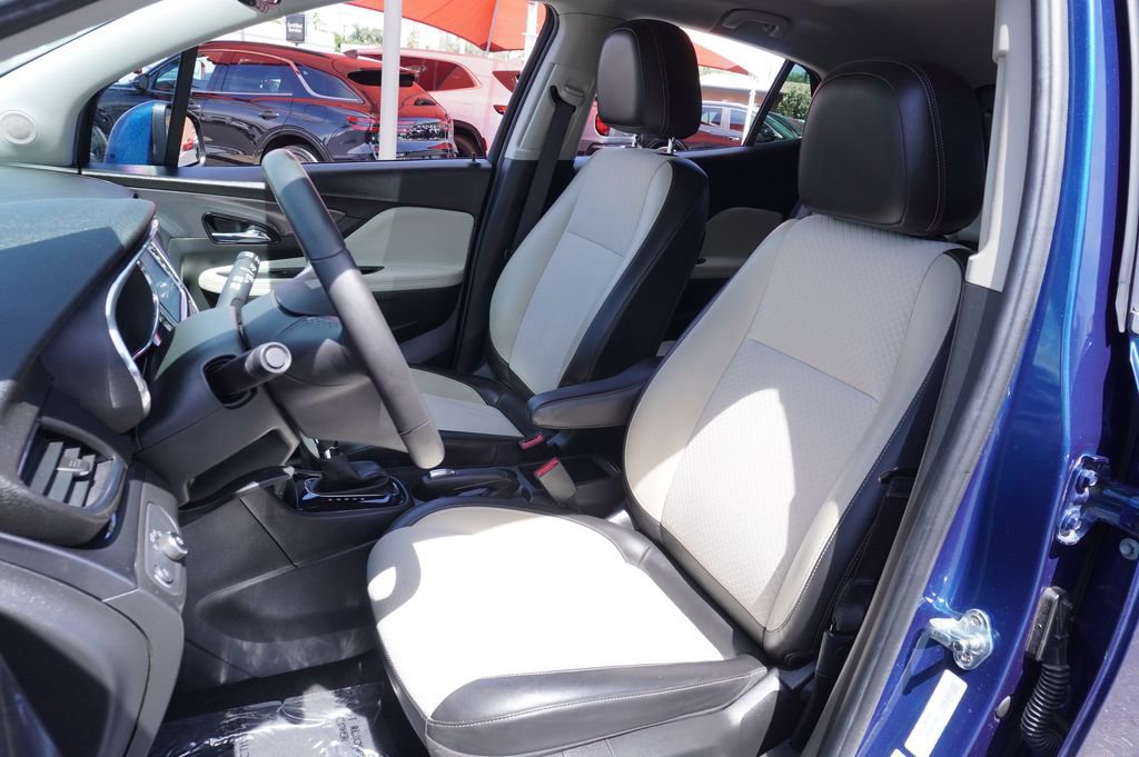 Used 2020 Buick Encore Preferred FWD image 13