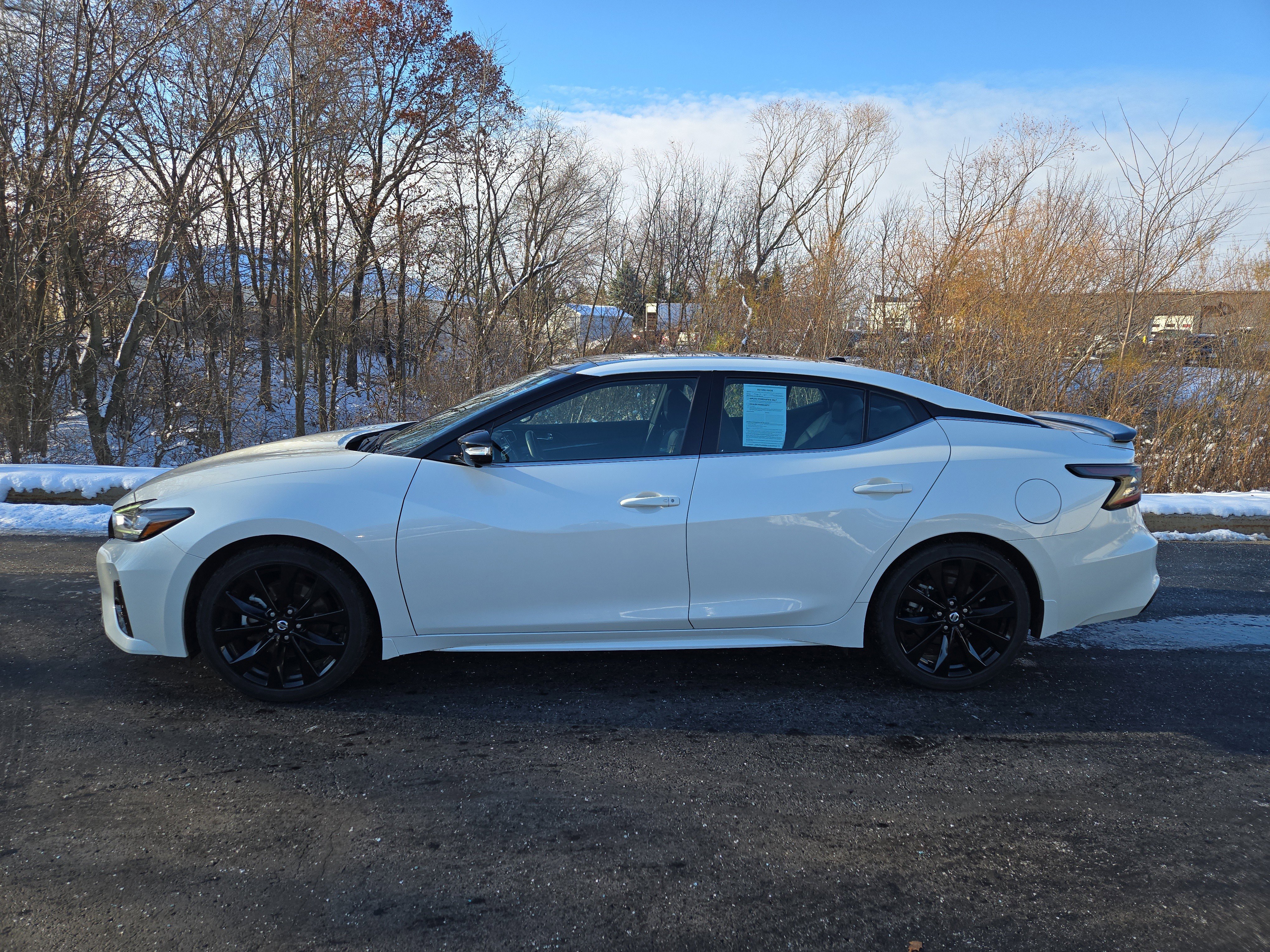 Used 2021 Nissan Maxima SR w/ Sport Mat Group image 5