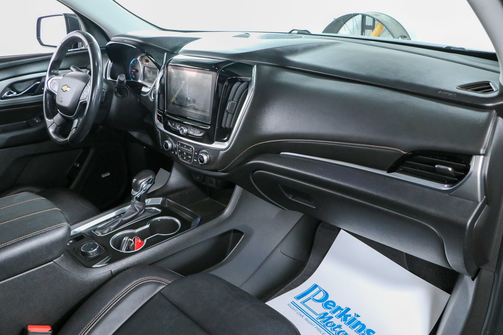 Used 2018 Chevrolet Traverse LT FWD image 30