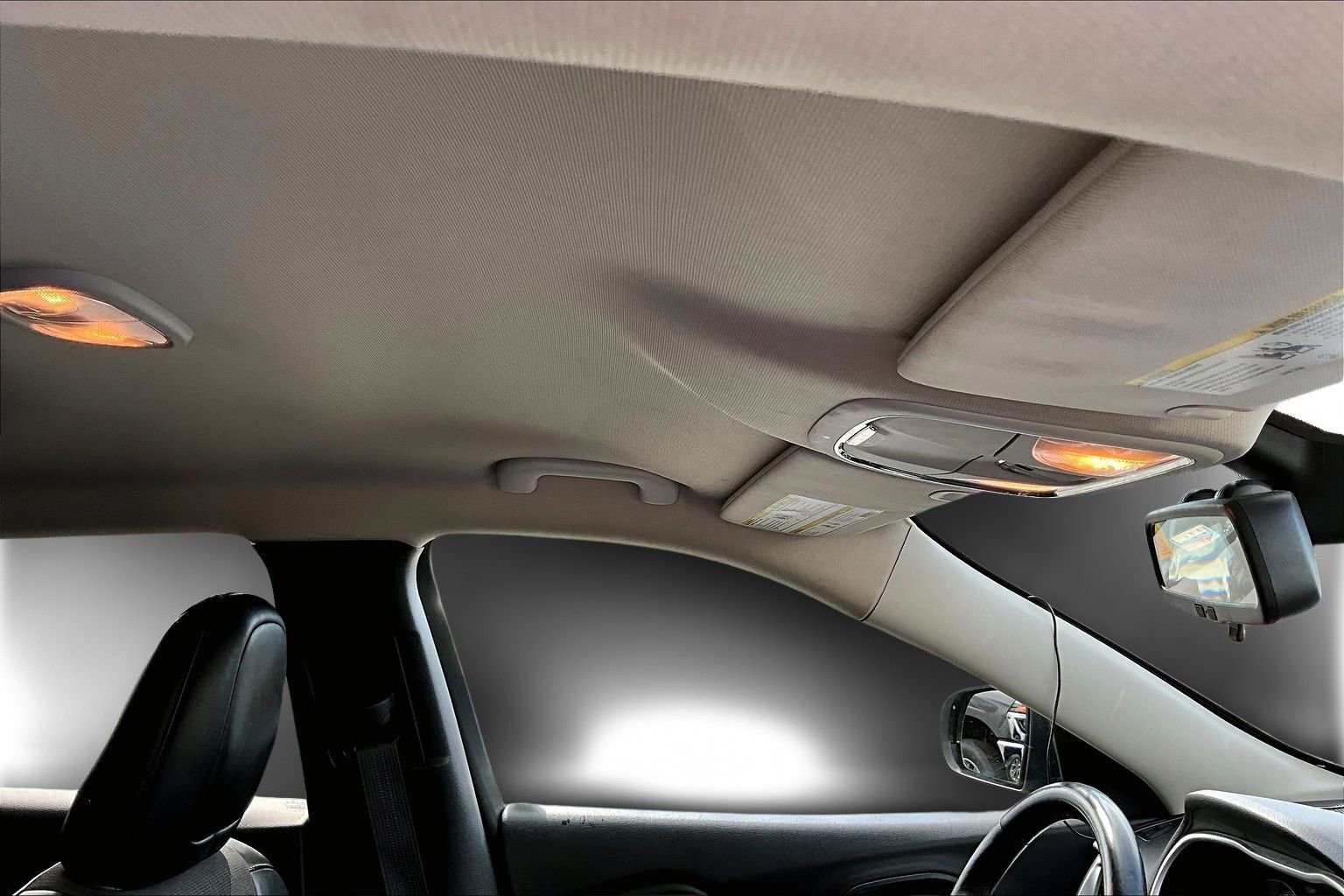 Used 2017 Jeep Cherokee Trailhawk w/ Cold Weather Group image 27