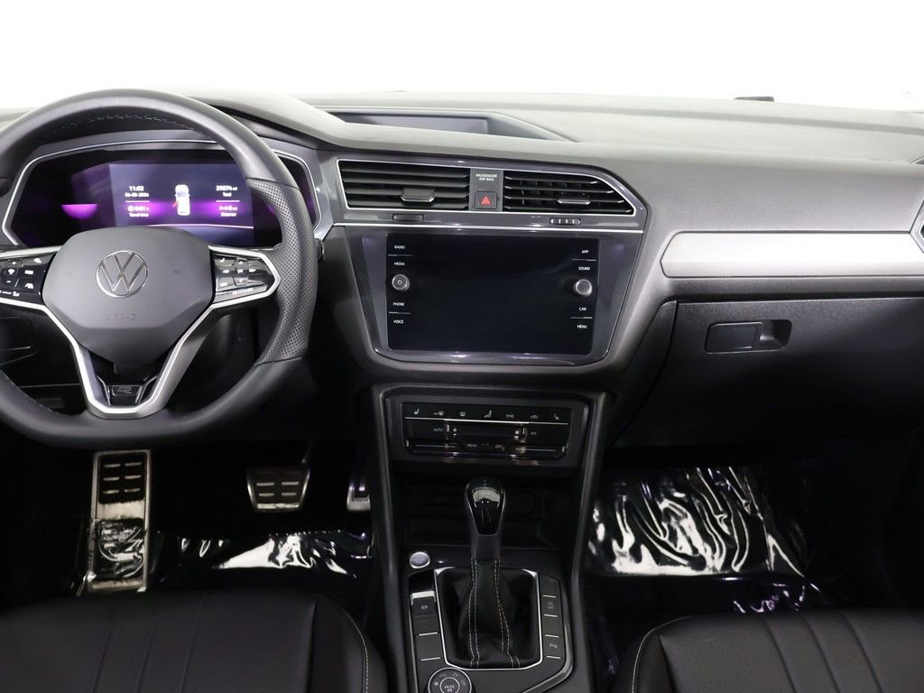Used 2022 Volkswagen Tiguan SE R-Line AWD/4WD image 38