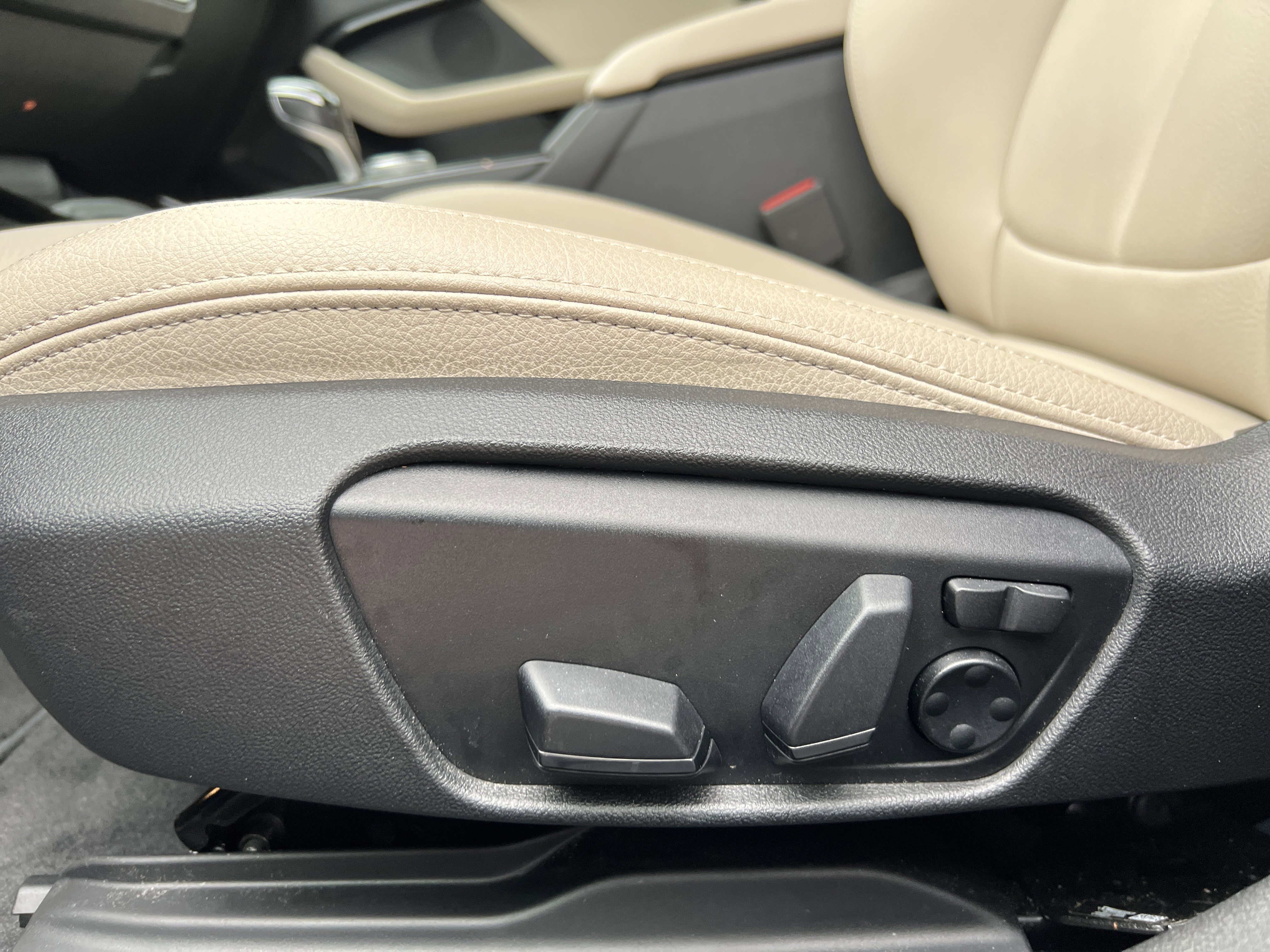 Certified 2023 BMW 228i Gran Coupe w/ Premium Package 2 FWD image 38