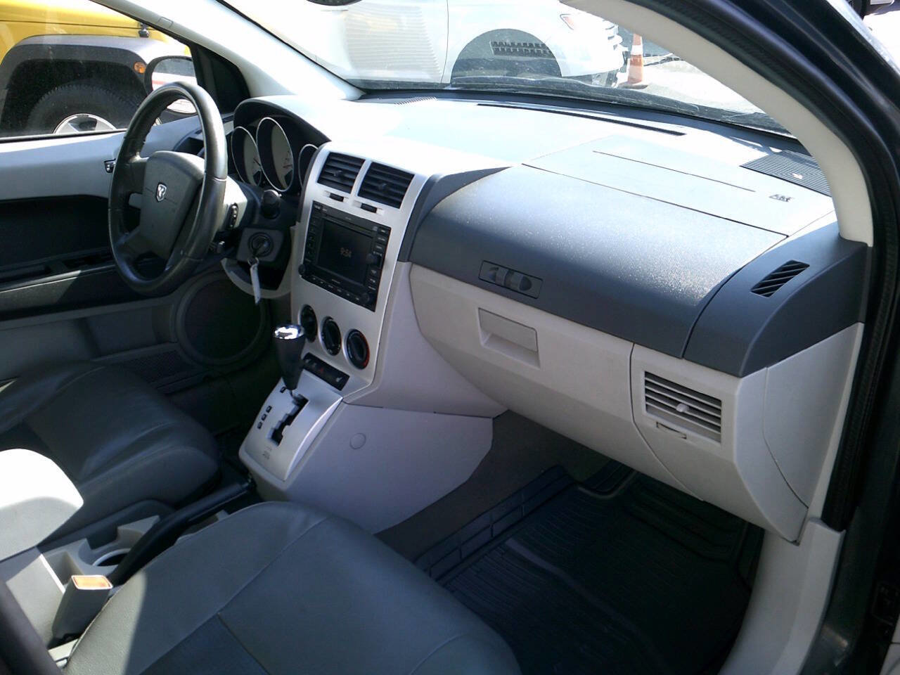 Used 2007 Dodge Caliber R/T w/ Leather Interior Group AWD/4WD image 10