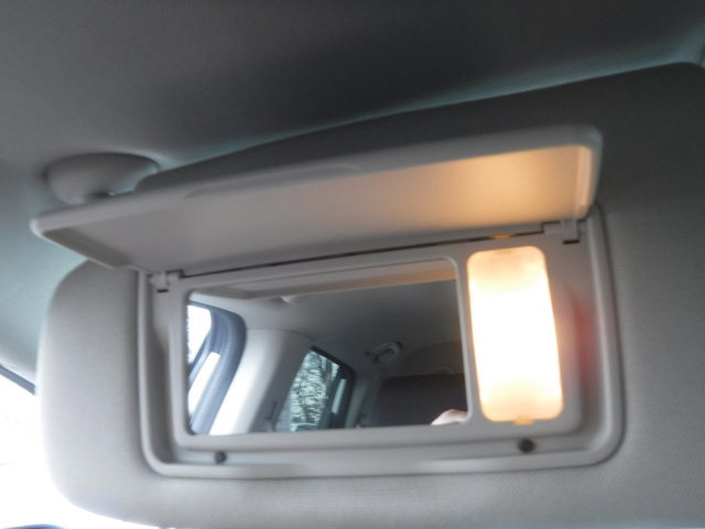 Used 2025 Honda CR-V EX image 30