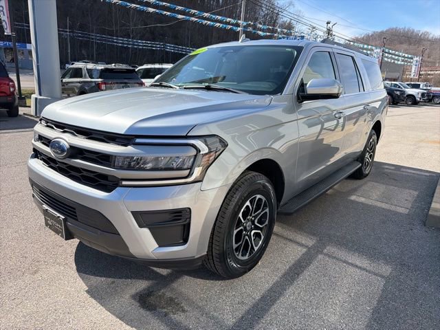 Used 2024 Ford Expedition Max XLT AWD/4WD image 6
