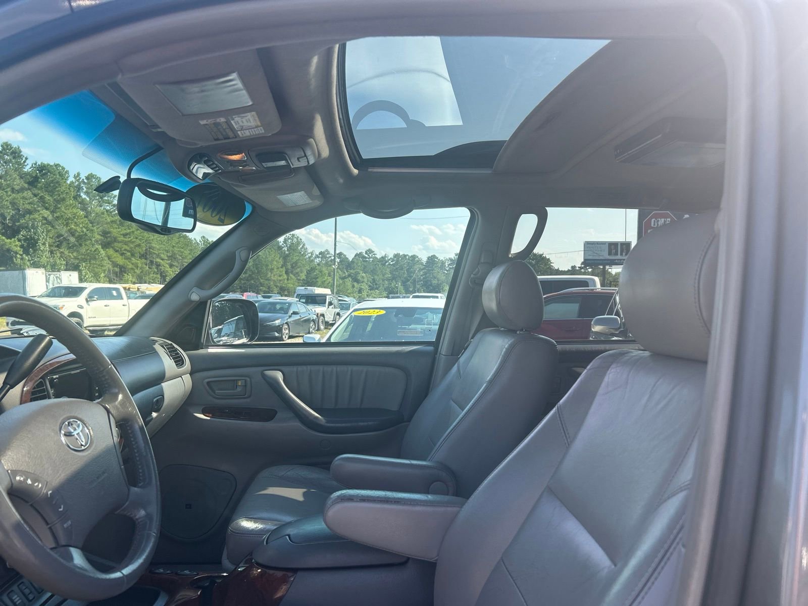 Used 2007 Toyota Sequoia Limited image 24