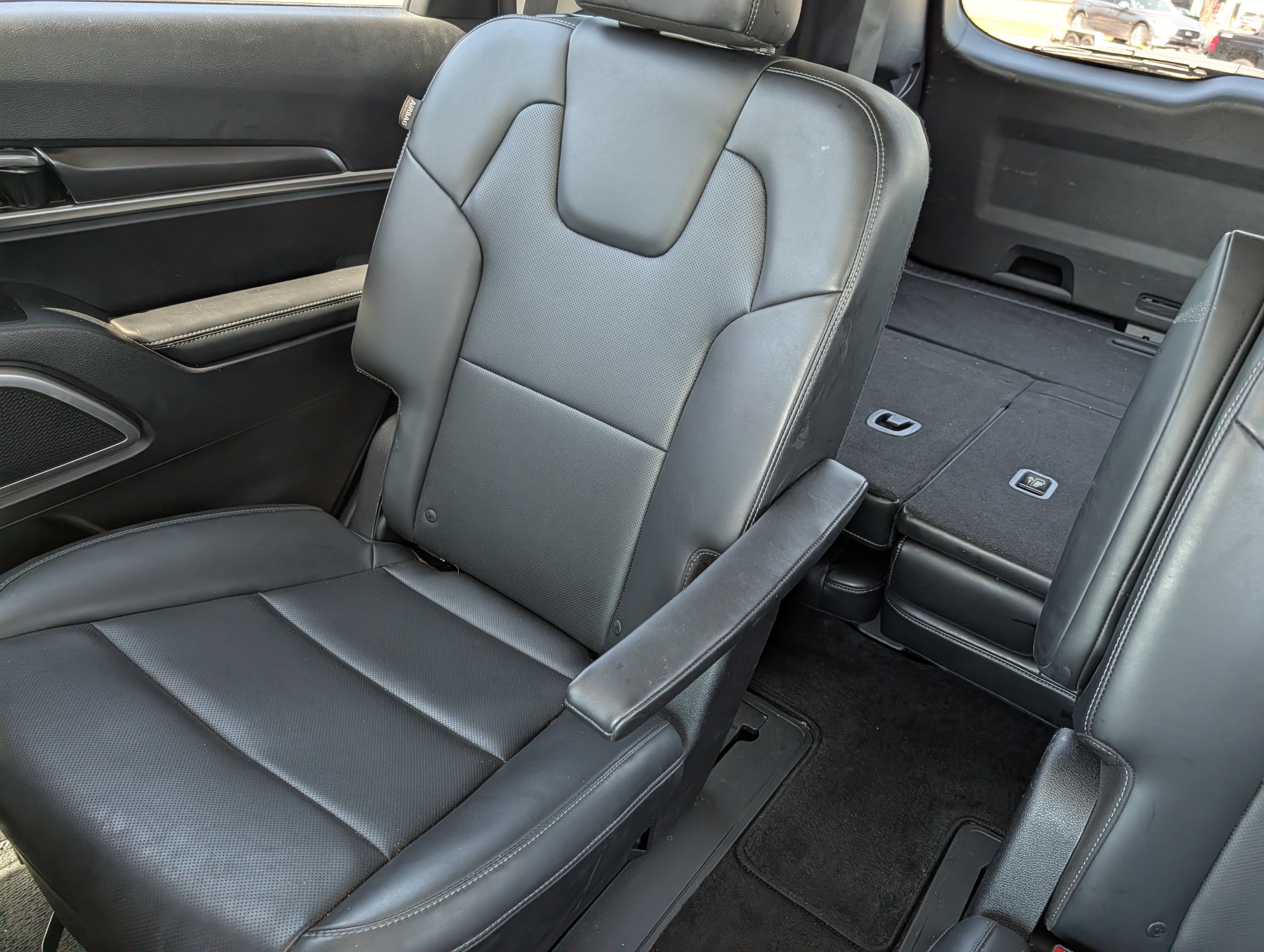 Certified 2024 Kia Telluride S w/ S Sunroof Package AWD/4WD image 12