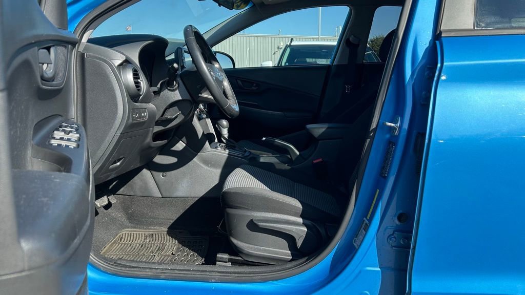 Used 2020 Hyundai Kona SEL w/ Cargo Package image 22