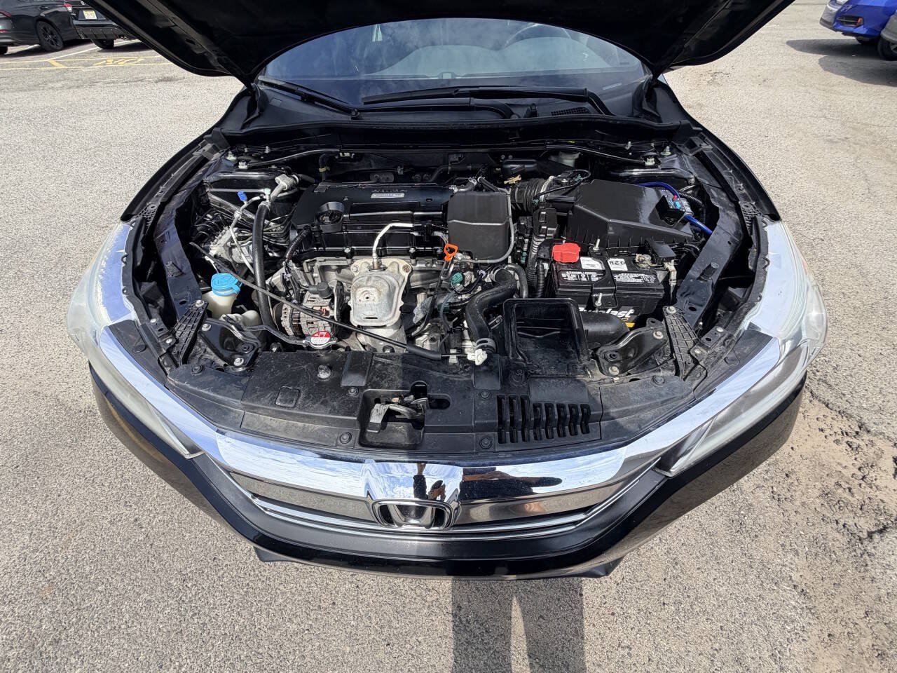 Used 2017 Honda Accord Sport image 8