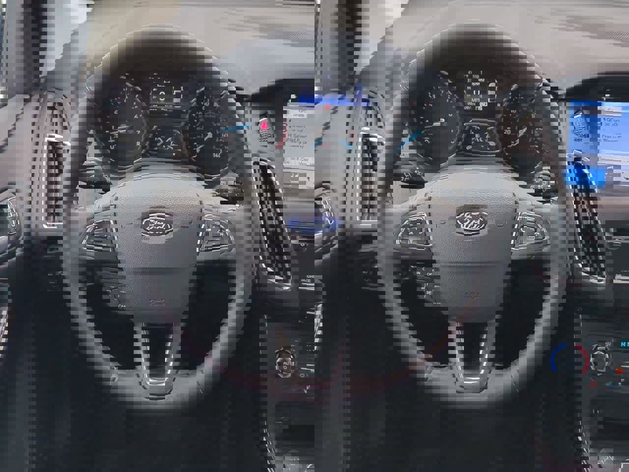 Used 2018 Ford Focus Titanium image 23