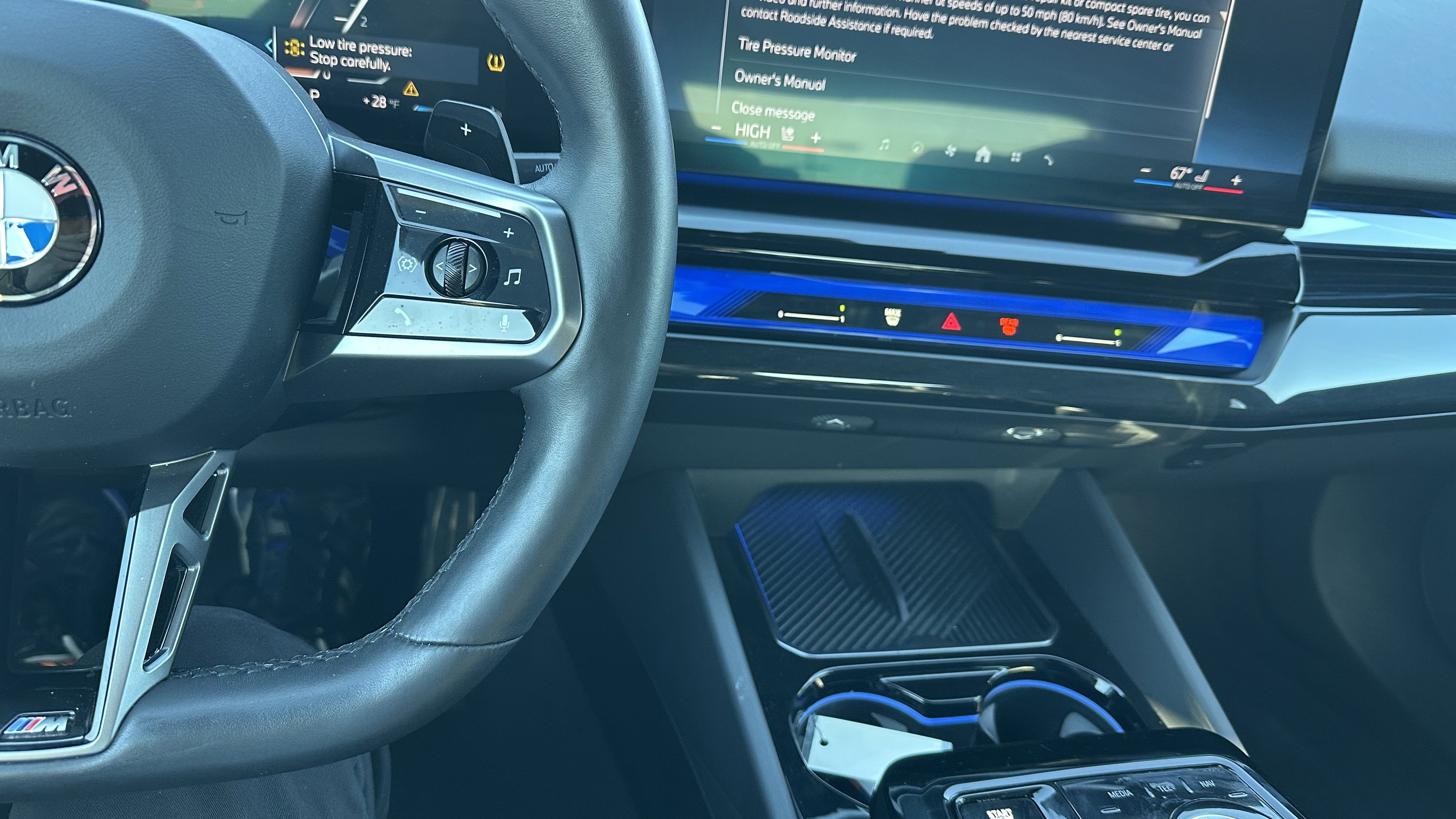 Used 2024 BMW 540i xDrive 540i xDrive w/ Premium Package image 21