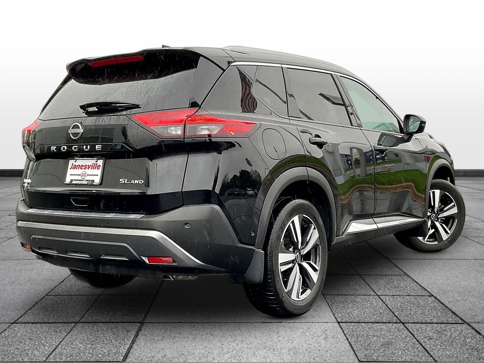 Certified 2023 Nissan Rogue SL w/ SL Premium Package AWD/4WD image 7