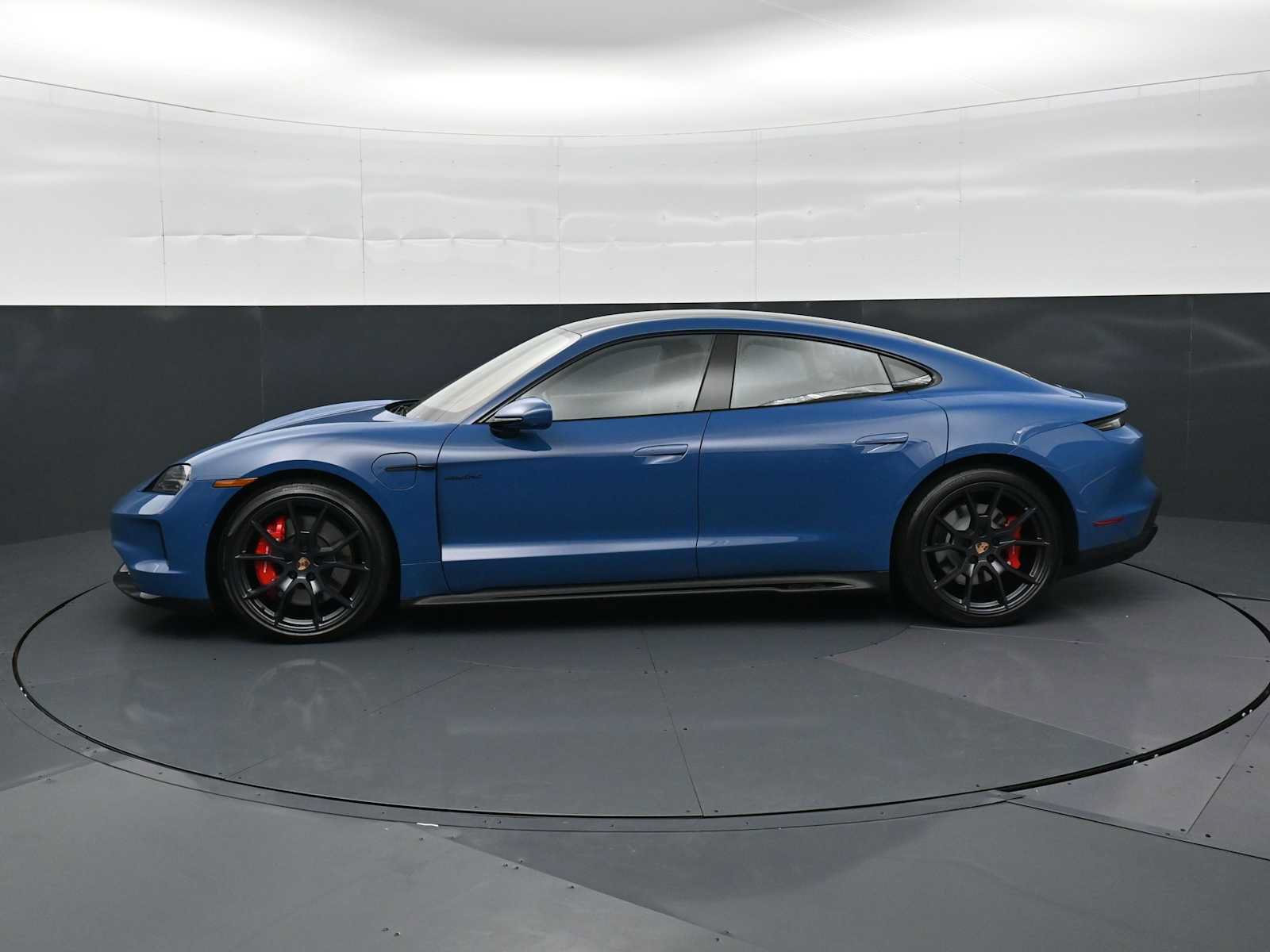 New 2026 Porsche Taycan GTS AWD/4WD image 2