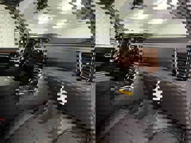 New 2025 GMC Sierra 2500 Denali w/ Denali Reserve Package image 30