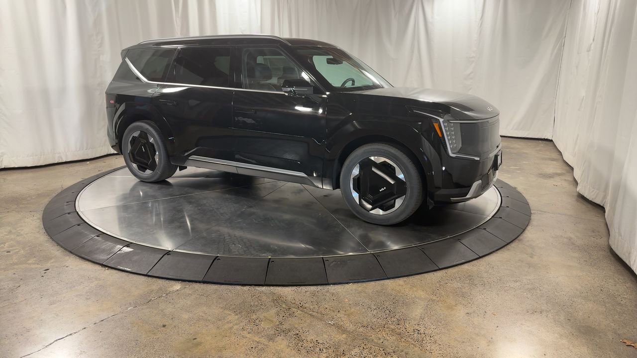 New 2026 Kia EV9 Land image 2