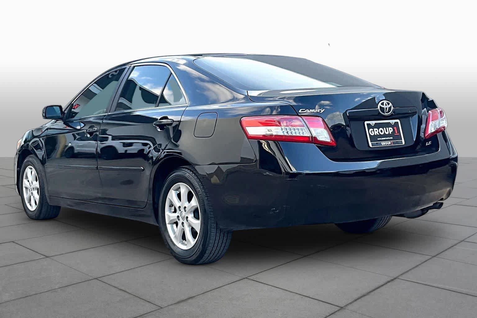 Used 2011 Toyota Camry LE w/ LE Extra-Value Pkg FWD image 11
