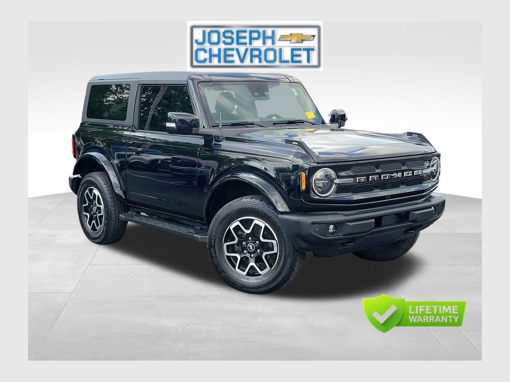Used 2023 Ford Bronco Outer Banks AWD/4WD image 1