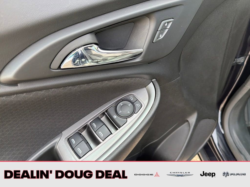 Used 2023 Chevrolet Malibu LT FWD image 11