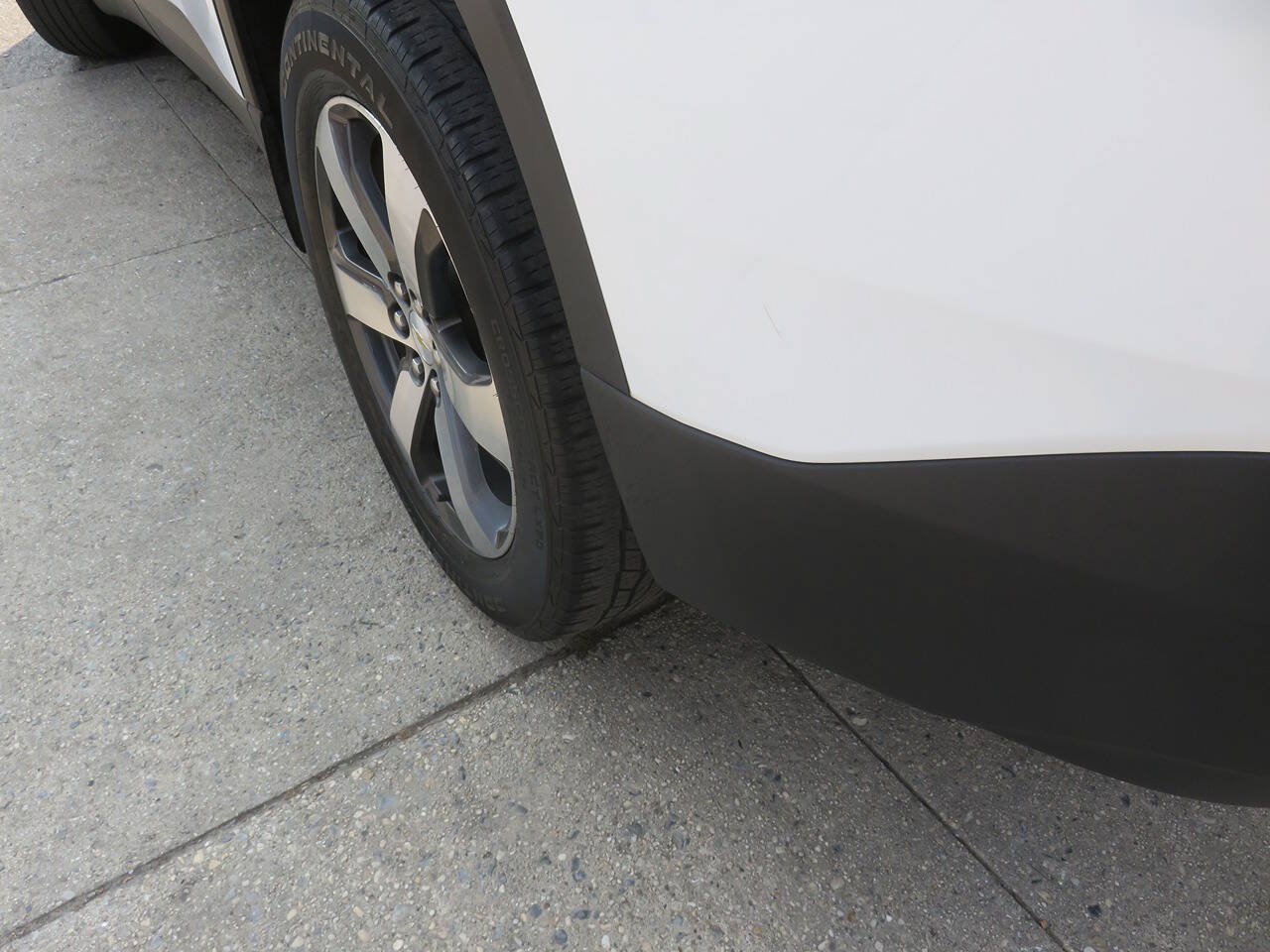 Used 2018 Chevrolet Traverse LT AWD/4WD image 32