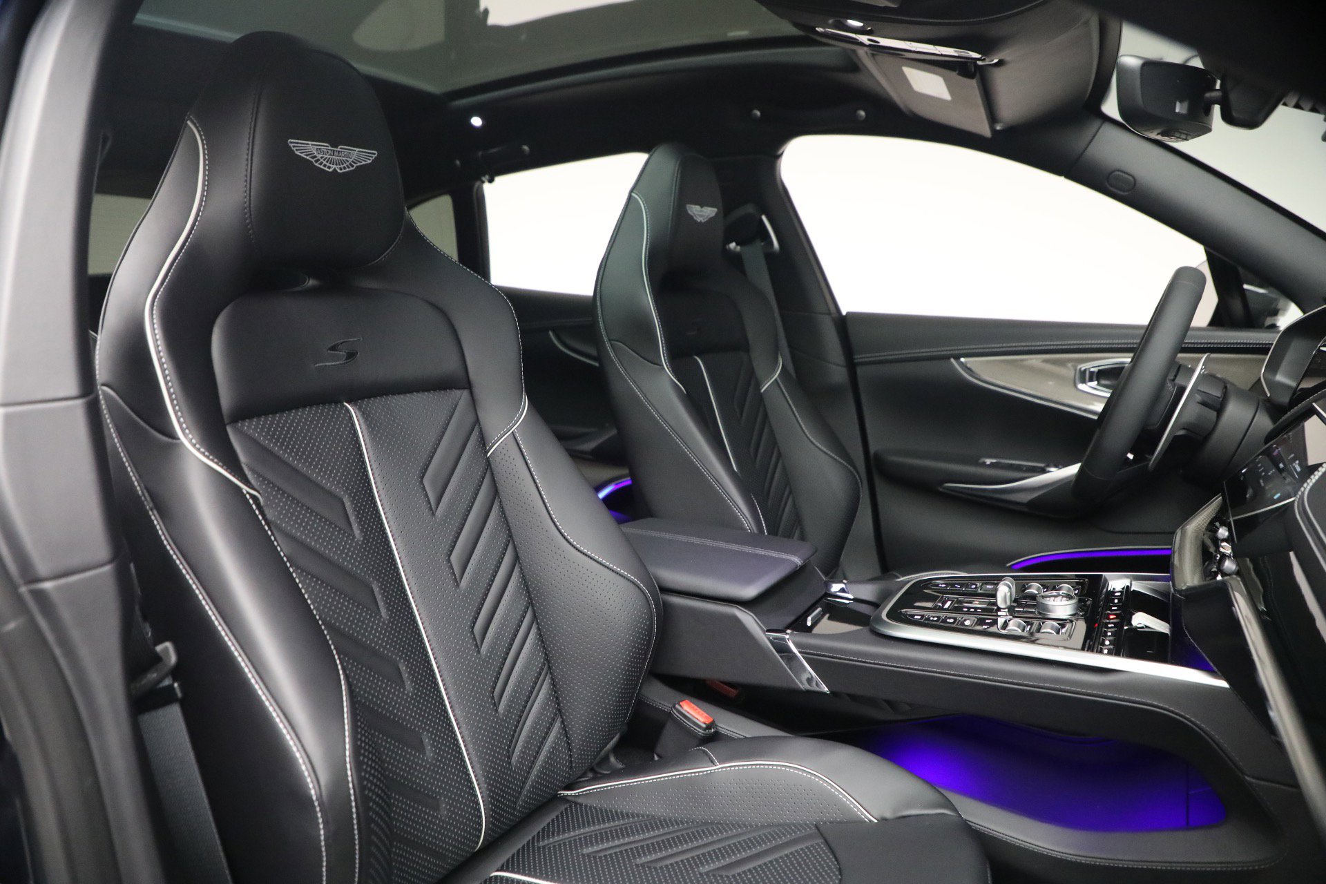 New 2026 Aston Martin DBX S image 20