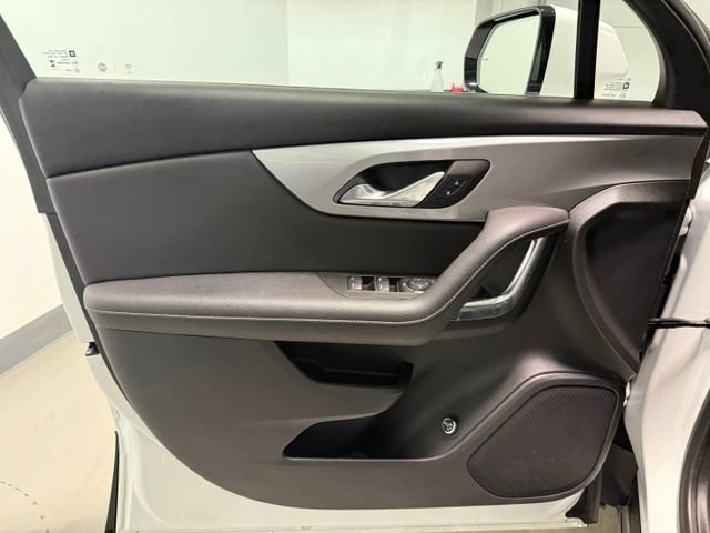 Used 2024 Chevrolet Blazer LT FWD image 11