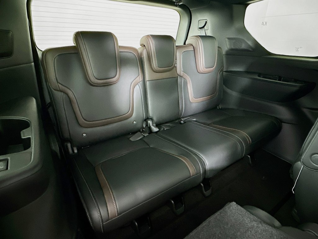 New 2026 Nissan Armada SL w/ Captain's Chari Seat Package AWD/4WD image 35