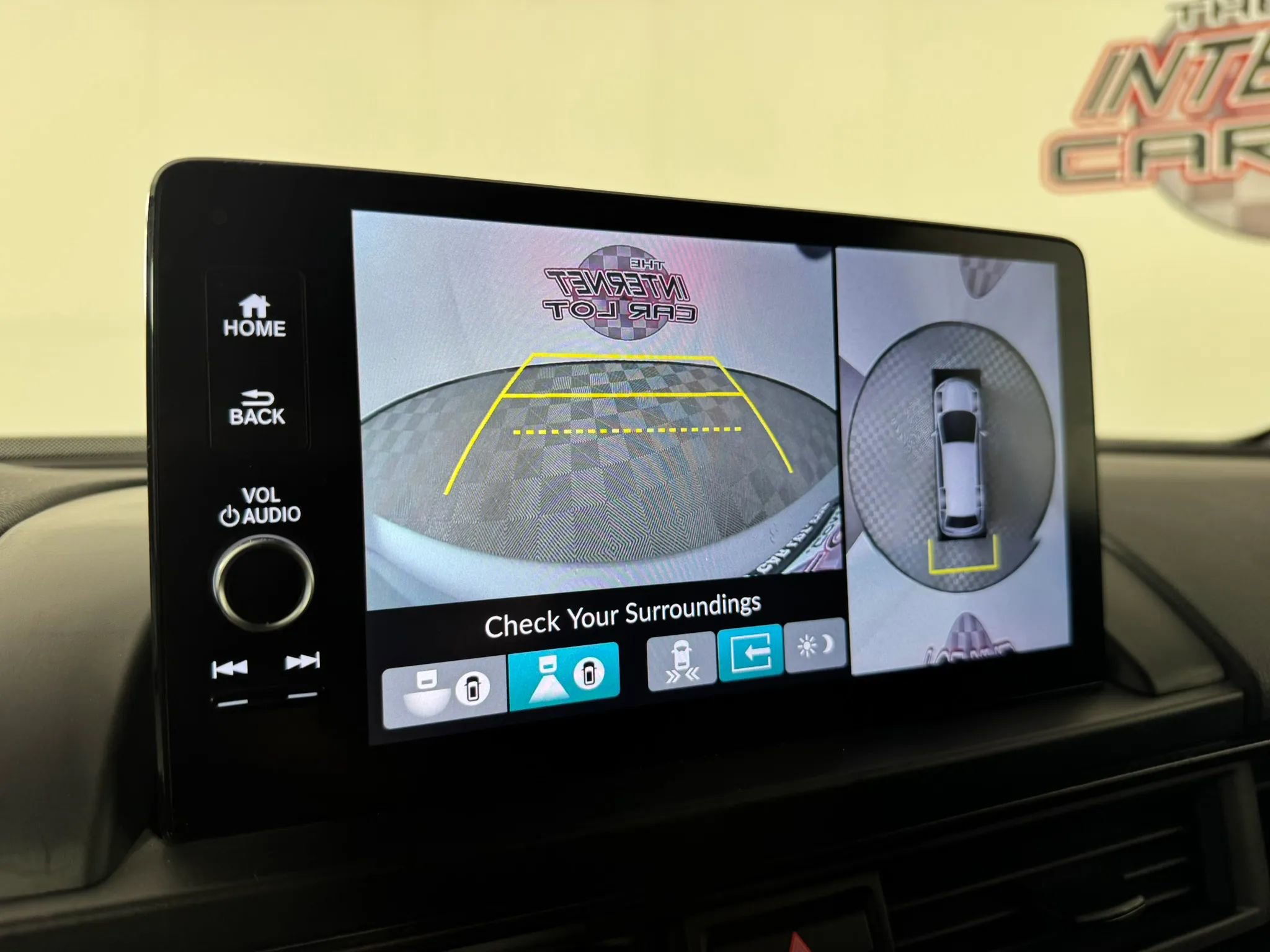 Used 2025 Honda Pilot TrailSport image 18