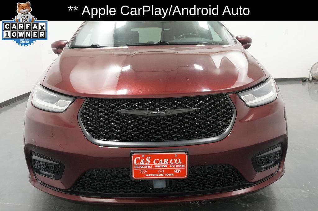 Used 2021 Chrysler Pacifica Touring-L w/ Uconnect Theater Family Group AWD/4WD image 2
