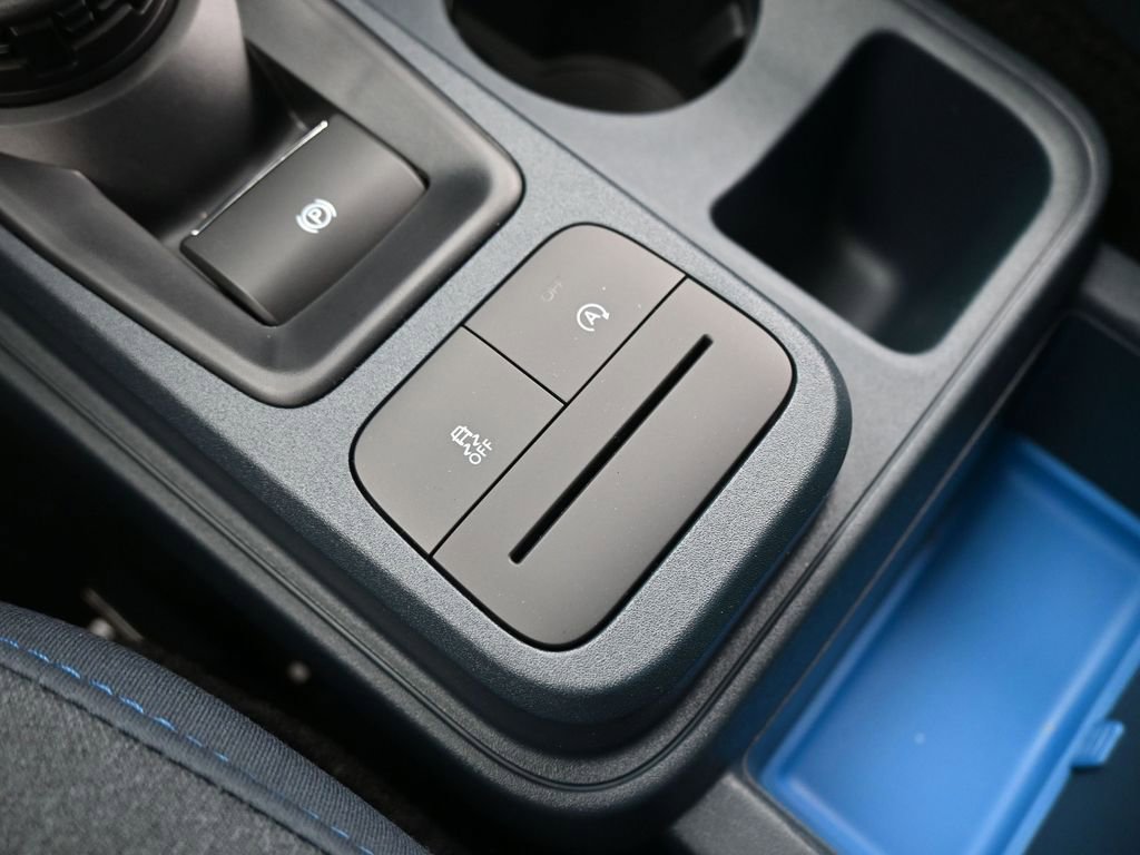 Used 2025 Ford Maverick XLT FWD image 15