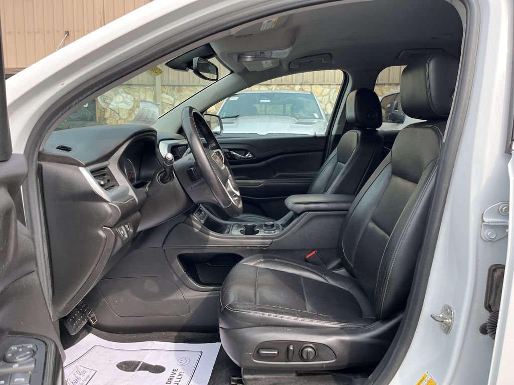 Used 2020 GMC Acadia SLT FWD image 16