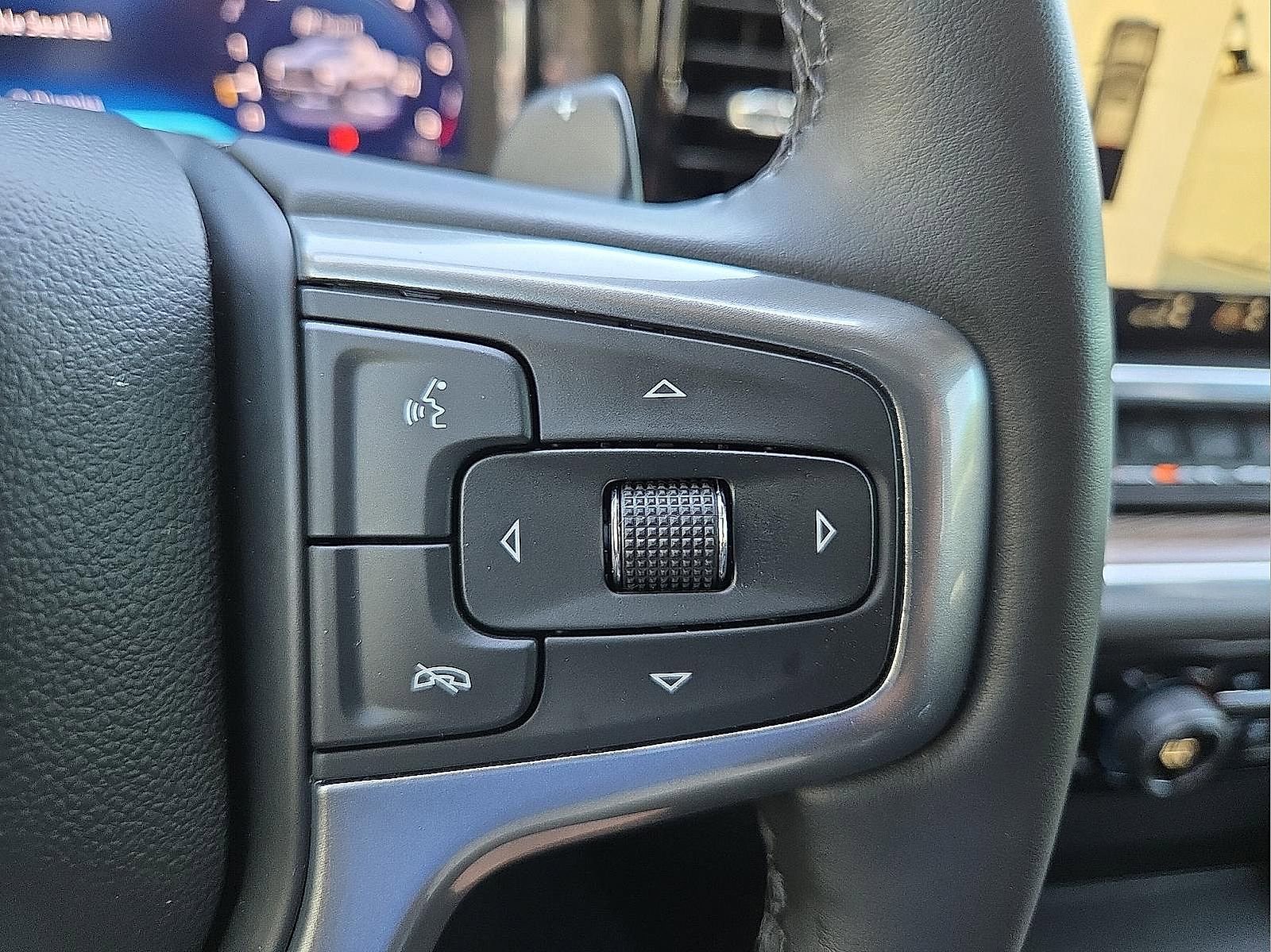 Used 2024 Chevrolet Silverado 1500 LT Trail Boss w/ LT Trail Boss Premium Package AWD/4WD image 18