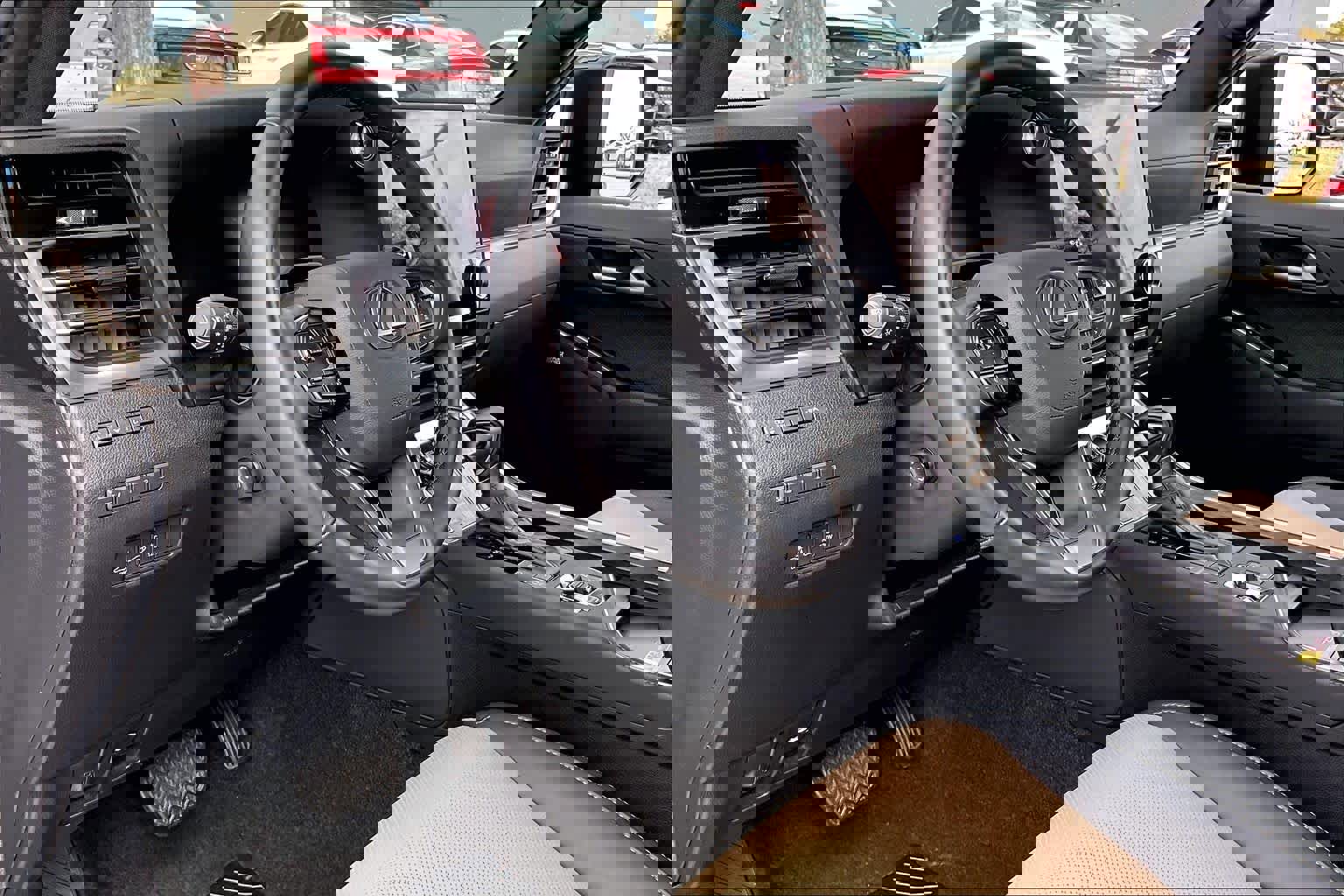 Used 2024 Lexus GX 550 image 15