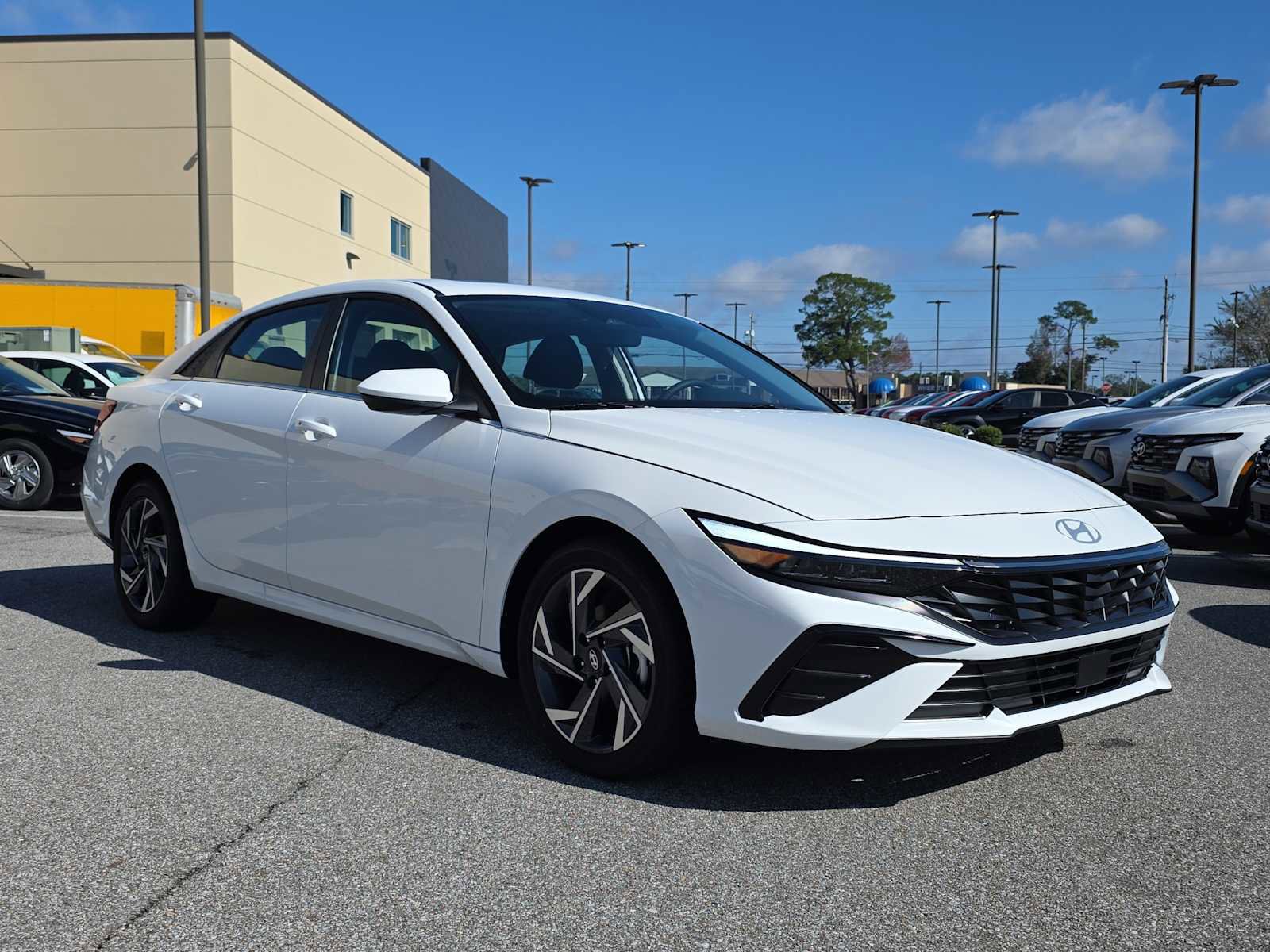 New 2025 Hyundai Elantra SEL