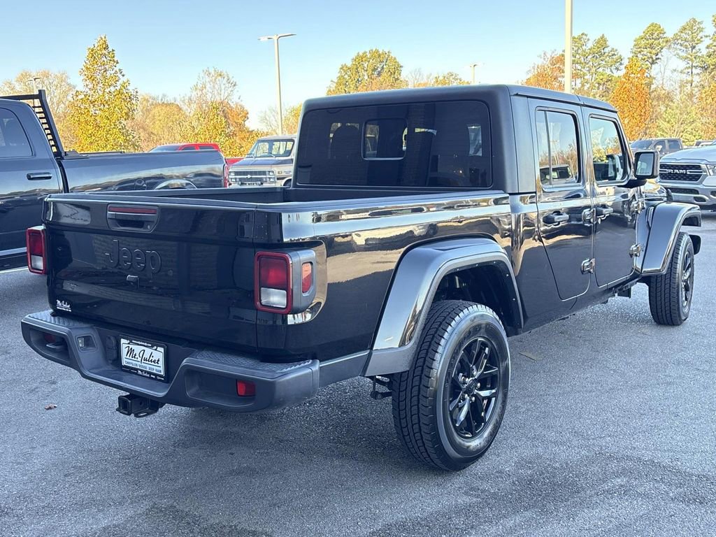 Used 2023 Jeep Gladiator Sport image 9