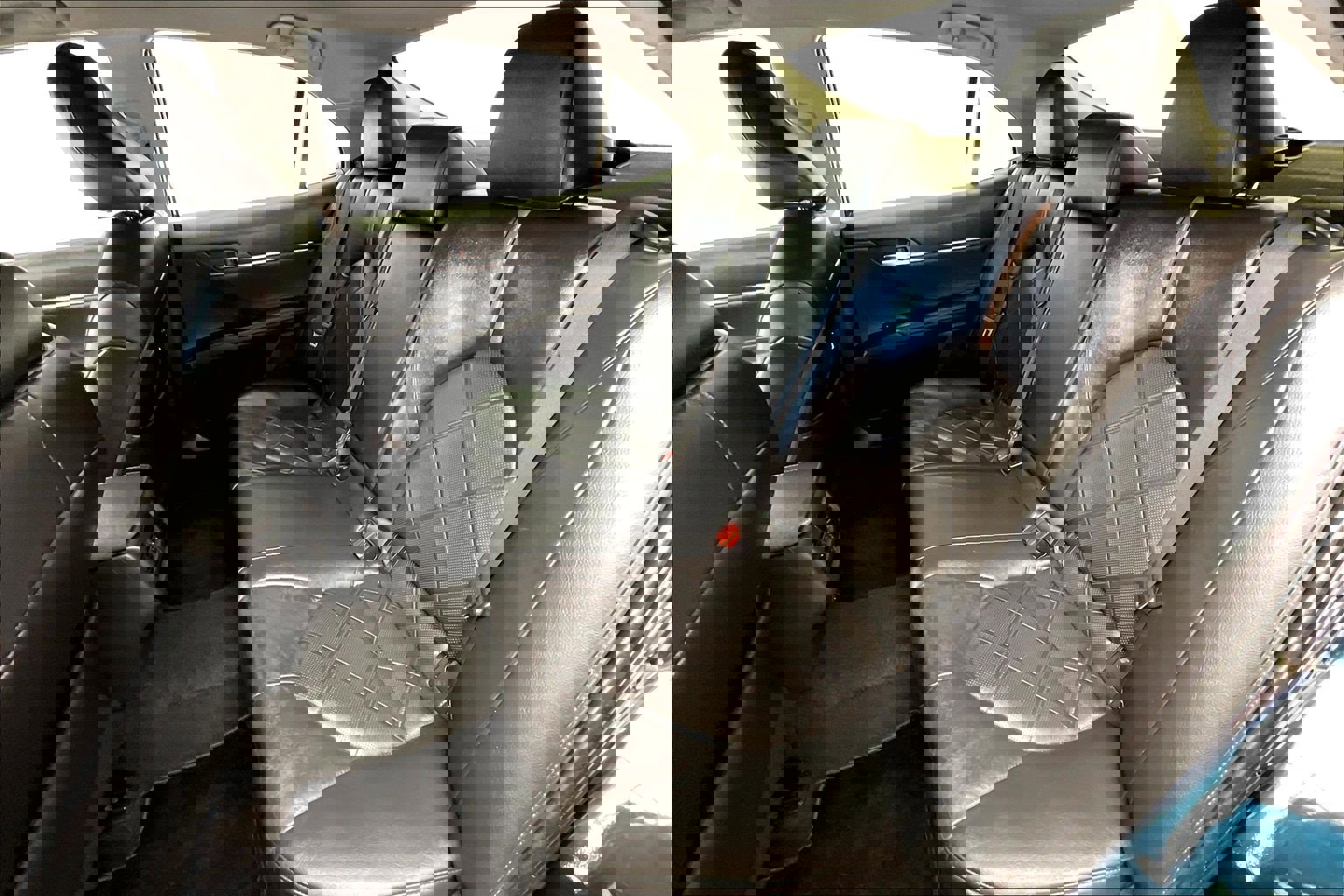 Used 2018 Toyota Camry XLE image 19