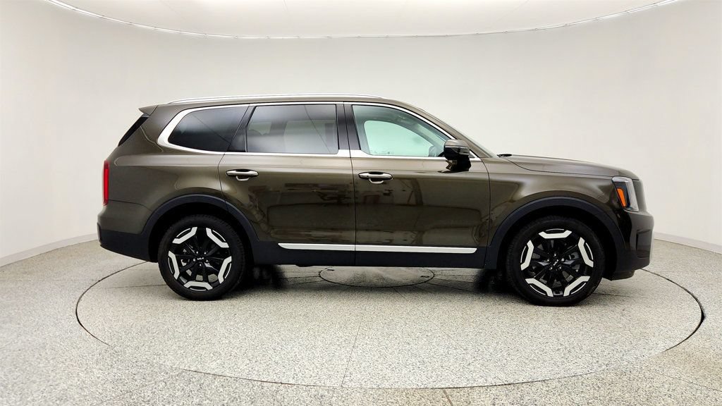 Used 2024 Kia Telluride S w/ S Sunroof Package AWD/4WD image 4