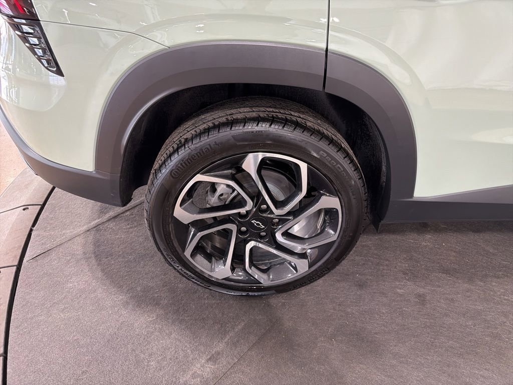 Certified 2024 Chevrolet Trax RS w/ Driver Confidence Package image 34